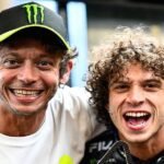 Sensasi Baru di MotoGP Valentino Rossi Bahagia dengan Kepindahan Marco Bezzecchi ke Aprilia!