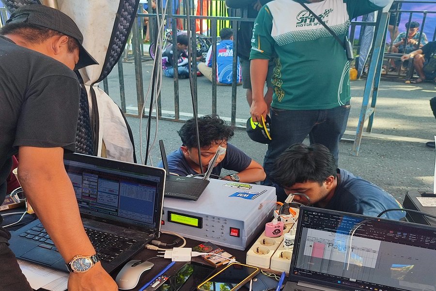 Sempat Terjeda! Insiden Trouble pada Herness Checker di Kejurnas Drag Bike Round 2 Cilacap
