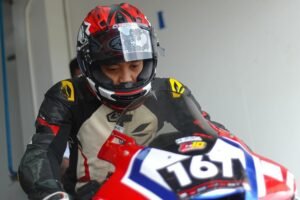 Tampil dengan Misi Khusus! Iwan Setiawan Siap di Mandalika Racing Series 2024 Seri 3