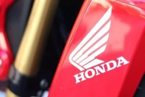 Honda Kembali Berinovasi: Skutik Terbaru dengan Pedal Gas Ala Vespa Jadul