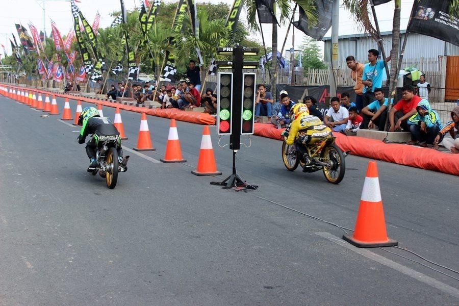 Ikuti dan Saksikan! Casytha Manahadap Drag Bike Rookie 2024 di Sirkuit NP JL Boulevard Jati Kudus!