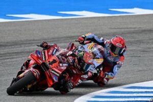 Valentino Rossi Bersuara Mengapa Francesco Bagnaia Tak Perlu Marc Marquez di Ducati