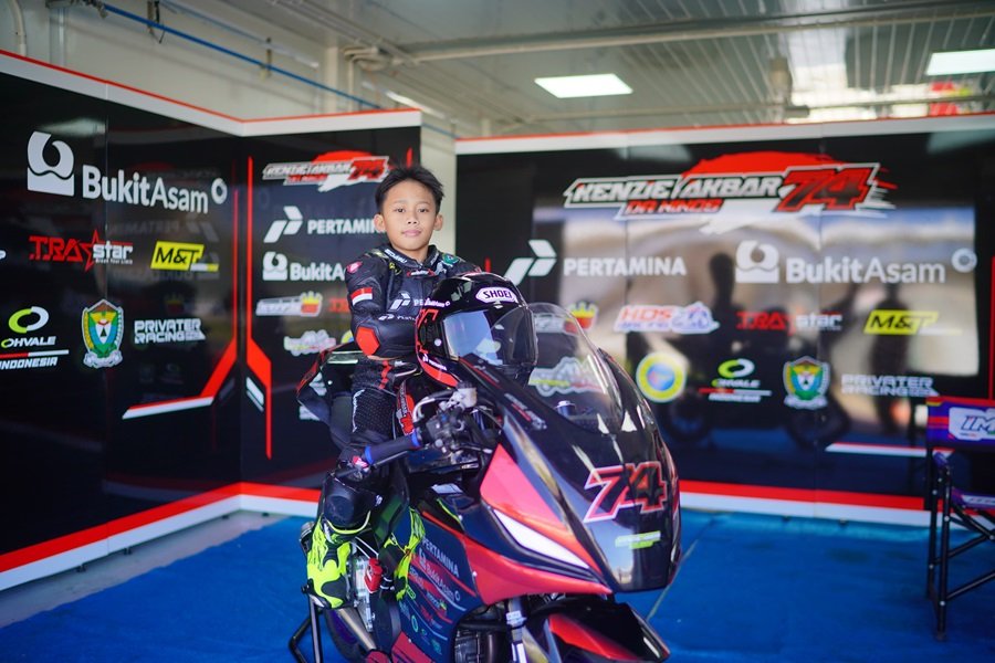 Kenzie Akbar Menempati Posisi P7 di FP2 Mandalika Racing Series 2025, Siap Tampil Lebih Kuat di Sesi Berikutnya