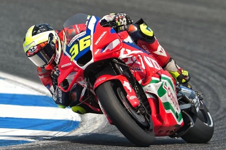 Joan Mir Saat Memenangkan Gelar Juara Dunia MotoGP 2020 Bersama Suzuki Ecstar