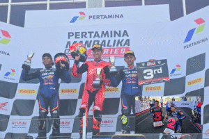 Duet Mematikan Robby & Musyavi! Strategi Yamaha LFN HP969 Sukses Bungkam Lawan di NS250 MRS 2025 Seri 2