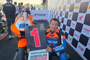 Iwan Setiawan Tak Terbendung! Juara SBK1000 & SS600 Community Sekaligus di MRS Mandalika 2025 Seri 2!