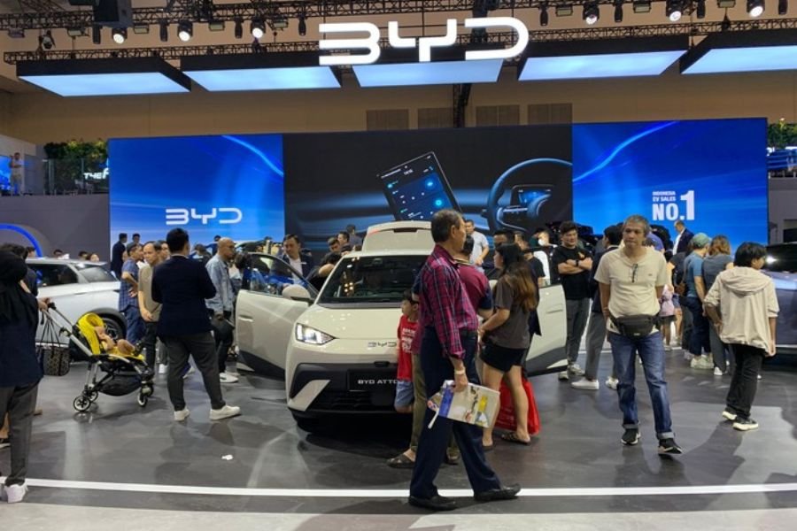 BYD Atto 1 Diserbu Pengunjung di GIIAS 2025, Mobil Listrik Murah yang Bikin Penasaran