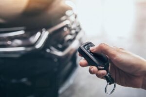 Tanda Baterai Remote Mobil Melemah, Segera Ganti Sebelum Terkunci di Luar!