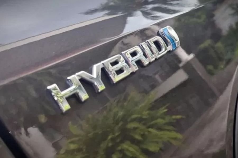 Habis Long Weekend? Cek 10 Komponen Mobil Hybrid Ini Sebelum Dipakai Harian Lagi