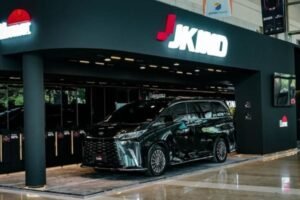 Manfaat Paint Protection Film (PPF) untuk Mobil: Lindungi Cat dari Goresan, UV, dan Bikin Mobil Selalu Kinclong