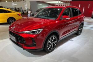 MG ZS HEV 2025 Siap Meluncur di Indonesia: SUV Hybrid dengan Tenaga Gabungan 194 dk