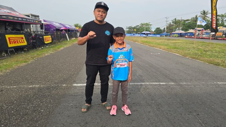 Pembalap Cilik Asal Jogja yang Tampil Mengesankan di Kelas MiniGP