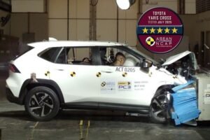 Detik-detik Toyota Yaris Cross Buatan Indonesia Diuji Tabrak ASEAN NCAP, Raih 5 Bintang!