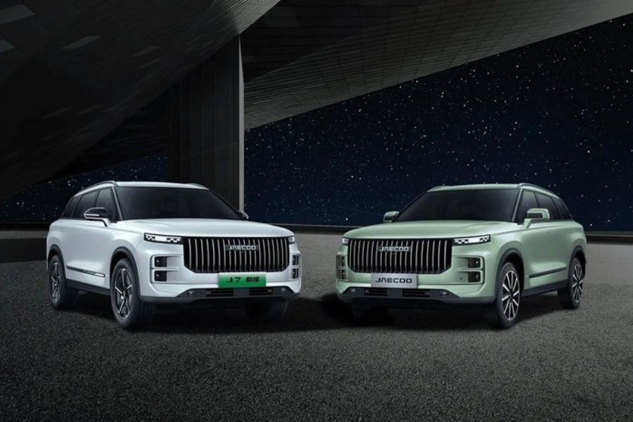 JAECOO Resmi Hadirkan J7 & J8 di GIIAS 2025, Usung Teknologi SHS dan ARDIS untuk Medan Ekstrem