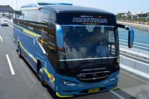 Mengapa Bus Mesin Depan Makin Populer di Kalangan PO? Ini Alasannya!