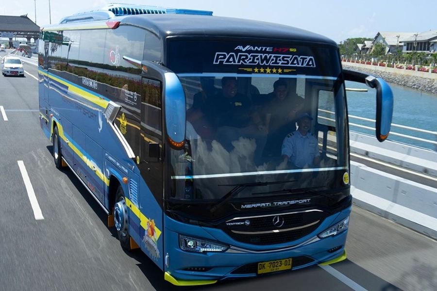 Mengapa Bus Mesin Depan Makin Populer di Kalangan PO? Ini Alasannya!