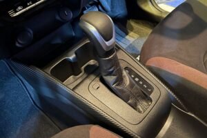 Cara Aman Mendorong Mobil Matik Saat Parkir Paralel, Wajib Tahu Triknya!