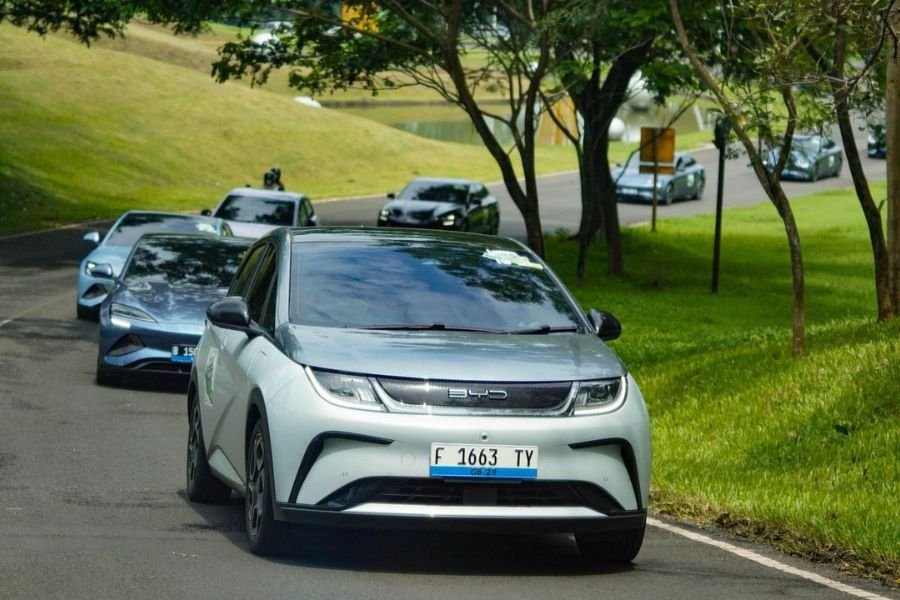 Tips Membeli Mobil Listrik Bekas: Periksa Kondisi Baterai dan Riwayat Pemakaian