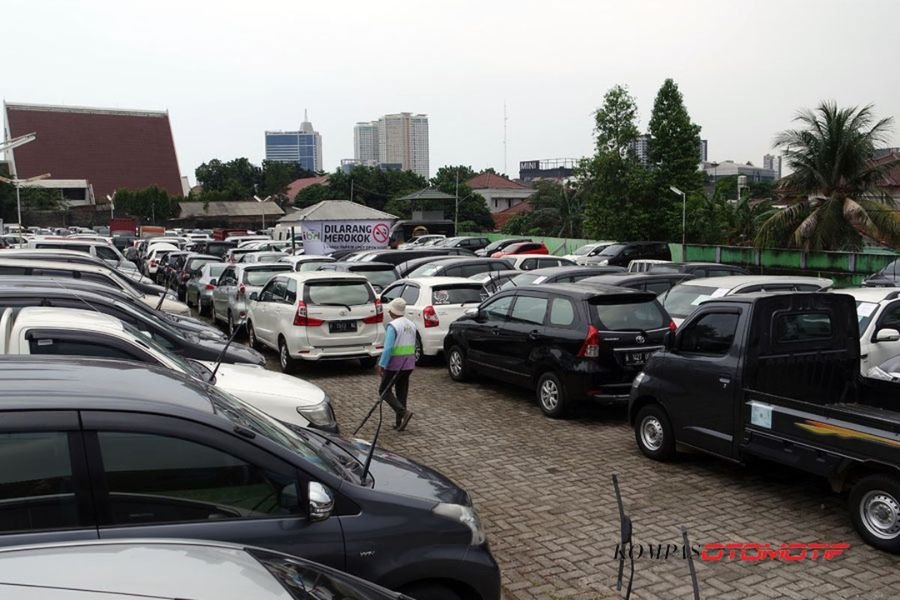 Penjualan Mobil Bekas di Balai Lelang Ibid Tumbuh 18%, LCGC Jadi Primadona