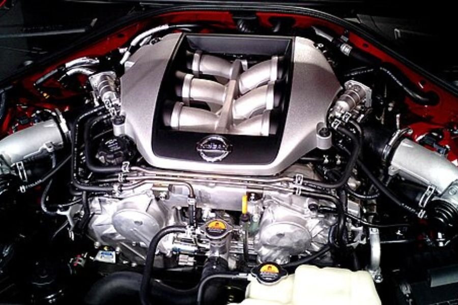 Spesifikasi Nissan GT-R: Mesin VR38DETT dan Teknologi Supercar Jepang