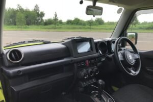 Suzuki Jimny 2025: Fitur-Fitur Terbaru yang Bikin Nyaman dan Aman di Segala Medan