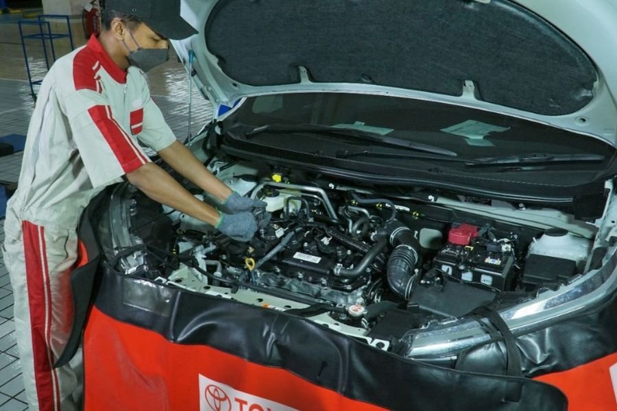 Teknisi Bengkel Berperan Penting dalam Keputusan Konsumen Beli Mobil
