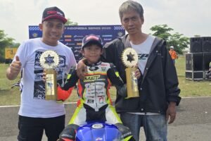 Kenzie Akbar Da Ninos Sapu Bersih 100 Poin di FIM MiniGP Indonesia Series 2025, Targetkan Tiket ke Valencia