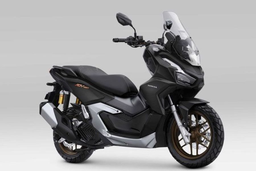 Honda ADV160 2025: Skutik Adventure Ringan tapi Tangguh dengan Kapasitas Bagasi Jumbo