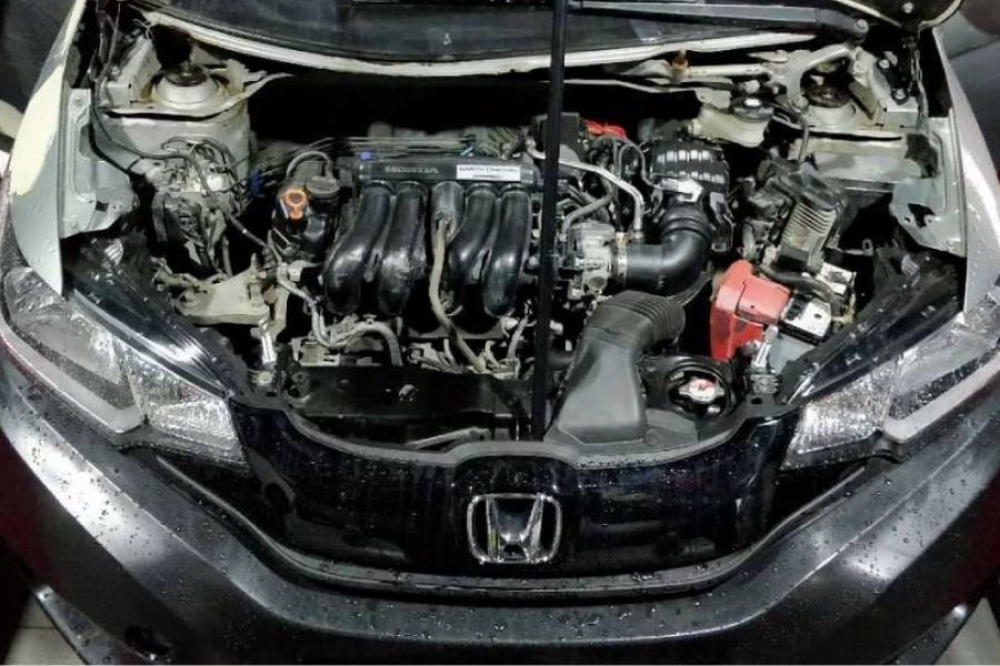 Honda Jazz 2024: Performa Mesin L15Z 1.5L i-VTEC Lebih Bertenaga dan Efisien