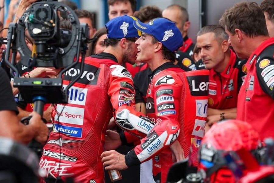 MotoGP San Marino 2025 – Marc Marquez Bungkam Tuduhan Serangan Psikologis ke Pecco Bagnaia