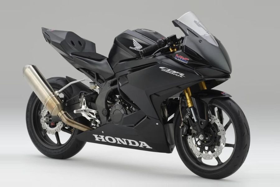 Tampilan Agresif CBR250RR 2025: Kesan Solid dan Sporty dalam Desain