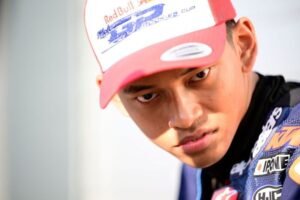 Starting Grid Red Bull Rookies Cup 2025 San Marino: Crash Bikin Veda Berjuang dari Belakang, Uriarte Binaan Alzamora di Pole