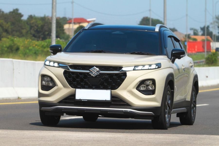 Uji Coba Suzuki Fronx SGX: Konsumsi BBM 18,2 Km/Liter di Jakarta, Efisien Banget!