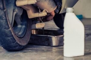 Daftar Harga Oli Mesin Skutik September 2025: Tetap Stabil, Ini Pilihan Terbaik untuk Motor Matic