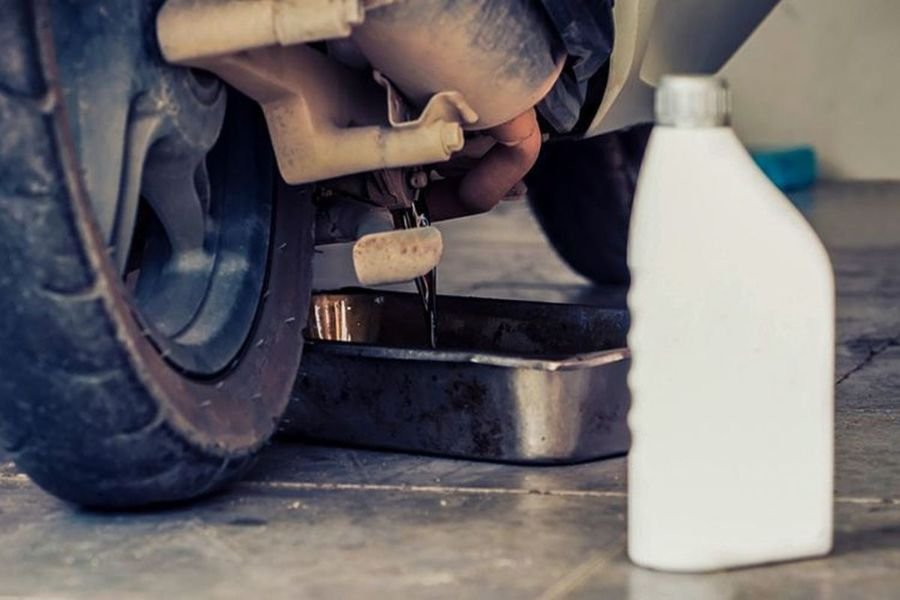 Daftar Harga Oli Mesin Skutik September 2025: Tetap Stabil, Ini Pilihan Terbaik untuk Motor Matic