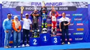 Mental Baja Tembus Terik Lintasan! M Ali Imamudin Juara Race 1 MiniGP-0 160, Kenzie dan Alvin Tampil Ganas