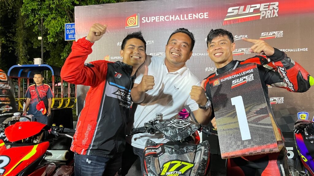 “Podium Juara di Rumah Sendiri, Aditya Fauzi Bawa Ayu Sekti Racing Bersinar”