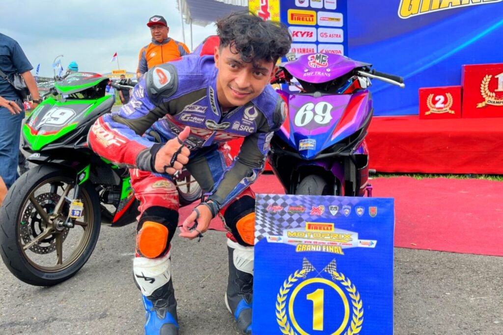 Bangkit Elegan, Nicky Hayden Kunci Kemenangan di Race 2 MP2 Novice Grand Final Motoprix 2025 Mijen