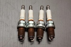 Ciri-ciri Busi Motor Bekas Overheat