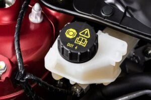 Bahaya Minyak Rem Mobil Keruh, Bisa Sebabkan Rem Blong