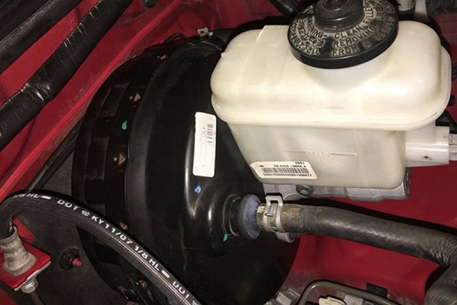 Slang Vakum Booster Rem Mobil Wajib Dicek, Ini Dampaknya Jika Rusak