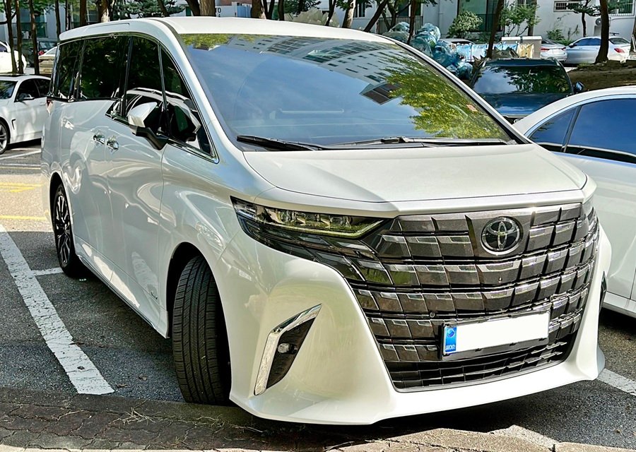Harga Toyota Alphard XE 2026, Varian Termurah Mulai Rp 1,28 Miliar
