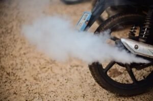 Penyebab Knalpot Motor Bekas Ngebul, Ternyata Bisa Karena Sil Klep