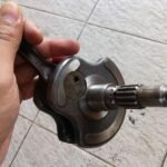 Bikin Mesin Getar dan Dompet Jebol! Ini Alasan Jangan Sembarangan Ganti Setang Piston di Motor Bekas