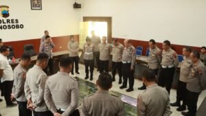 Polres Wonosobo, Temanggung, dan Banjarnegara siapkan strategi anti-macet jelang libur Lebaran 2026. Fokus utama jalur wisata Dieng agar tetap lancar dan aman.