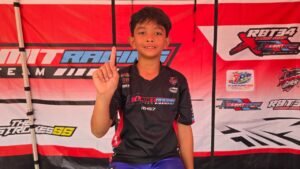 Gandewo Abimanyu menjadi sorotan di kelas Beginner MotoPrix Region B 2026. Bersama No Limit Racing Team, ia membidik double winner di Sirkuit GBT Surabaya.