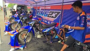 King23 Racing Team hadir di Superprix Boyolali dengan filosofi “Tulus dan Ikhlas”. Tim ini tak hanya fokus menang, tetapi juga membangun nilai positif di dunia balap.