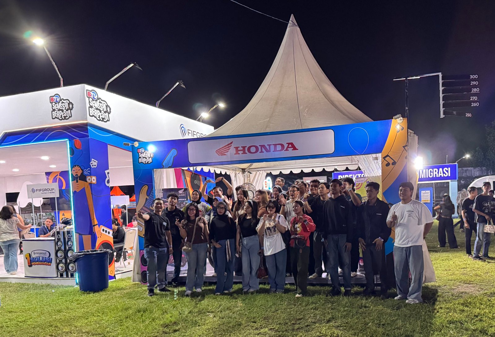 Astra Motor Yogyakarta mengajak komunitas Honda Genio Yogyakarta Community (HGYC) dan konsumen Honda Genio menikmati konser Semesta Berpesta 2026. Kegiatan bertajuk Kopda Seru Bareng Gen Kalcer ini memadukan hiburan, kebersamaan, dan edukasi keselamatan berkendara.