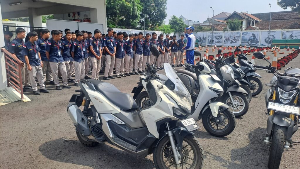 Study Tour ke Jogja Jadi Makin Serius! Siswa Luar Daerah Dapat “Kelas Khusus” Keselamatan Berkendara di Astra Motor