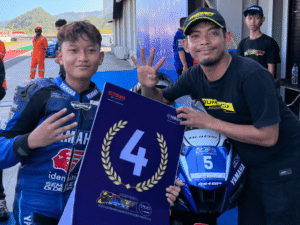Aqsa-Faeyza-A-Raih-Posisi-Keempat-di-Idemitsu-R15-Junior-Pro-Mandalika-2026-Bersama-The-Stroke-55-1024x768
